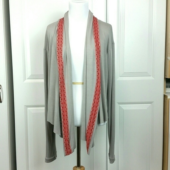 UO Silence + Noise Gray Cardigan - Picture 1 of 4